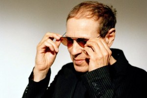 Scott Walker fylder 70