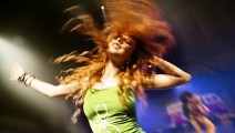 Hair som sommerfest på SFO’en