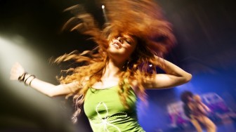 Hair som sommerfest på SFO’en