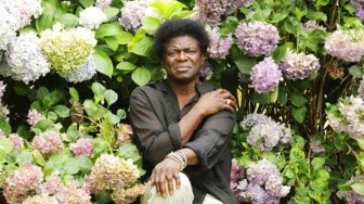 Charles Bradley bløder stadig
